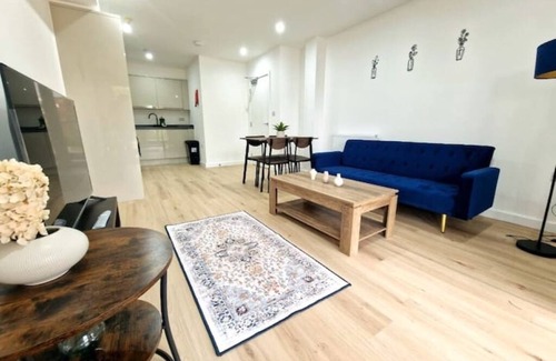 Chadwell Heath Apartment | FlexiLux Stays - Luxury Brand New Apt. L1B134