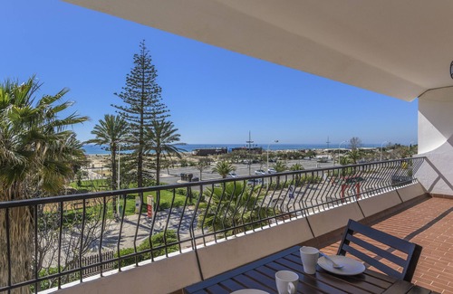 Vila Real Santo Antonio Apartment | FLH Monte Gordo Family Flat with Balcony