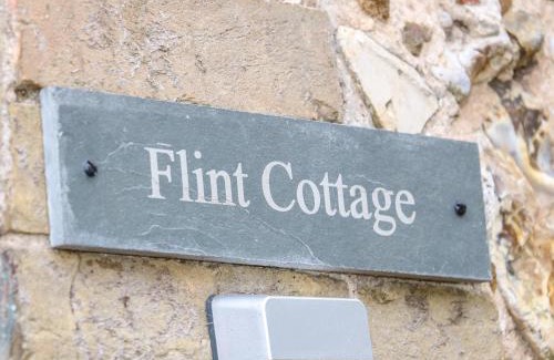 Swaffham House | Flint Cottage