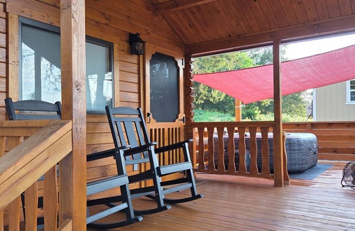 Jones Mills Cabin | Flint Rock Cabins - The Arrow