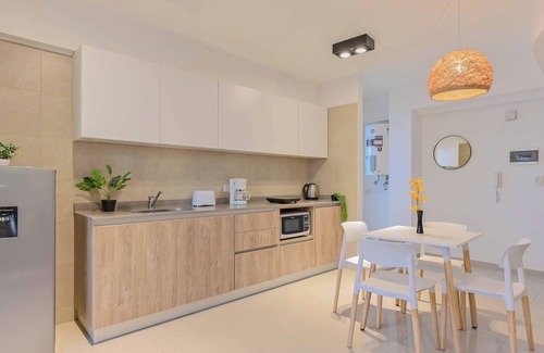 Congreso Apartment | Fliphaus + Mansion Mitre 'A' - 4 pax Duplex Gym & Jacuzzi