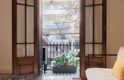 Palermo Condo | Fliphaus + Ravignani 2258 'A' - 2 Bd Vintage Palermo