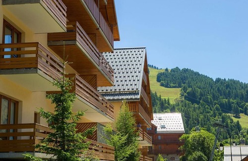 Valloire Apartment | Floor -2, balcony, parking, ski locker, 33m², Valloire
