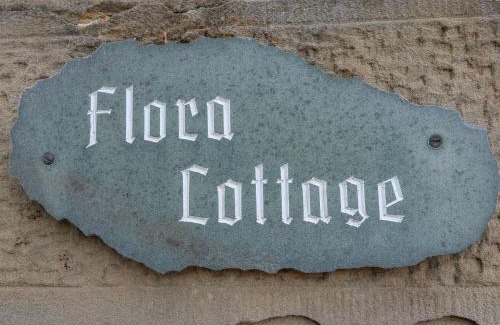 Tideswell House | Flora Cottage
