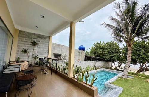 Phan Thiet House | Flora front beach villa 2