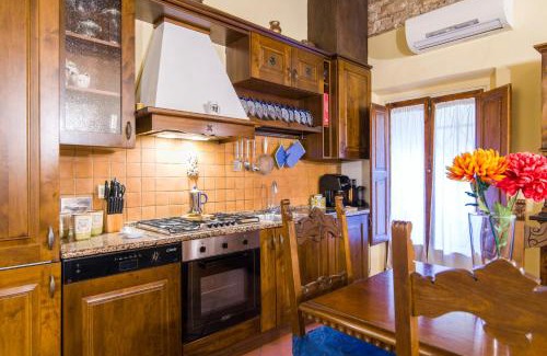 Duomo Apartment | Florence Ariento Romantic Apartment
