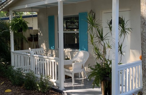 Central Naples House | Florida bungalow with loads of charm in tropical and private setting.