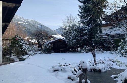 Kitzbuehel Apartment | Flow In