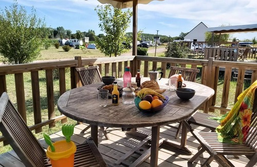 Brehemont House | Flower Camping Loire et Châteaux * - Mobile home Comfort 30m2 (2 bedrooms) - semi covered terrace 4 people