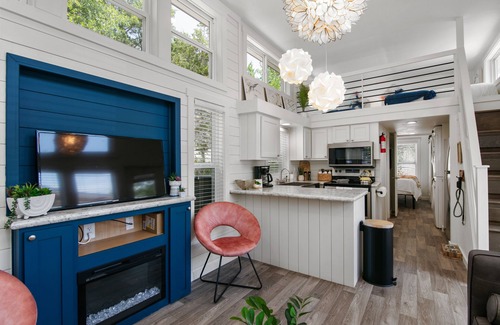 Spicewood Cottage | Flower Child Tiny Home at Lake Travis
