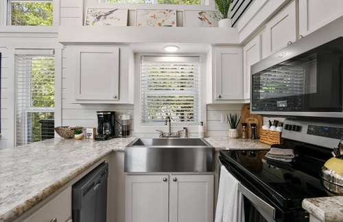 Spicewood Cottage | Flower Child Tiny Home at Lake Travis