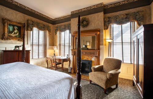Historic District - North Bed & Breakfast | Foley House Inn