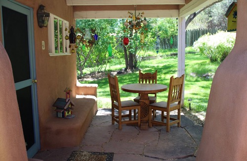 Tesuque House | Folk House - Charming Folk Art Inspired Guest House On Beautiful Tesuque Estate