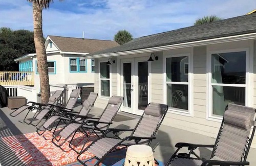 Folly Beach House | FollyTude OceanViewHouse Across@Beach+WalkTo Bars