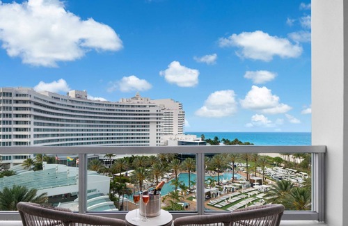 Miami Beach Apartment | FontaineBleau Resort, Balcony w/Pool & Ocean View