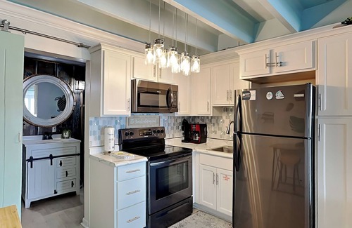 Panama City Beach Condo | Fontainebleau Terrace #332 | Gulf Front Studio + Pool