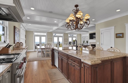 Wrightsville Beach House | Fonvielle–Exceptional upscale and spacious oceanfront home w/gourmet kitchen