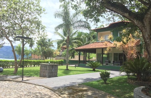 Biscaia House | Foot in the Sand - Angra dos Reis - Tartaruga Beach