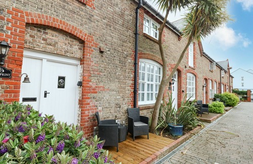 Weymouth Cottage | FOOTPRINT, pet friendly in Brewers Quay Harbour