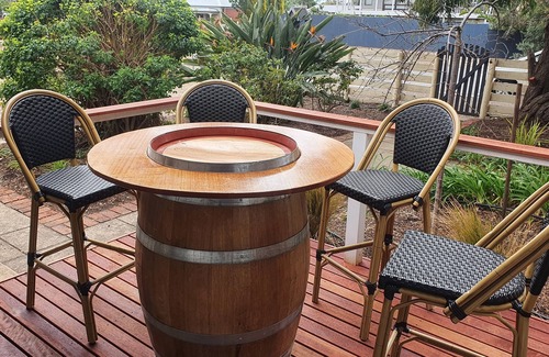 Normanville Cottage | Footsteps Cottage at Normanville- Pet friendly
