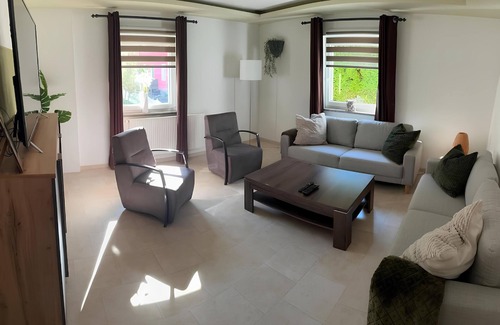 Radfeld House | For families, larger groups and guests with pets.