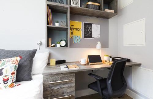 Cardiff City Centre Apartment | For Students Only - Collegiate Crown Place Cardiff