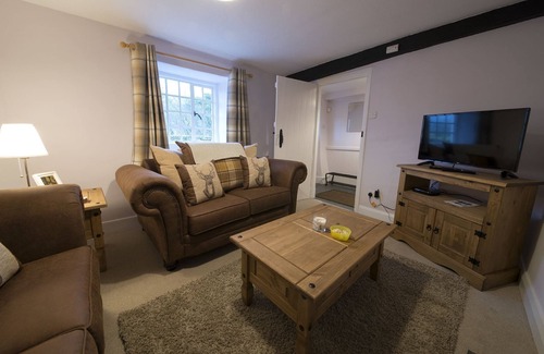 Satterthwaite Cottage | Forest cottage with walking & mountain biking from the door