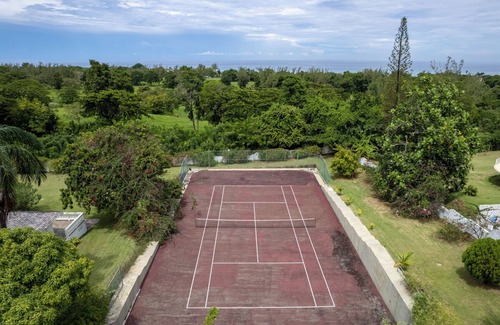 Runaway Bay Villa | Forever Summer Gorgeous 4BDR Villa