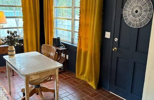 Lakeland House | Forever Young Place Bungalow!