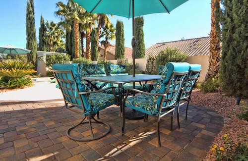 Spring Valley House | FORMULA 1, GUARD GATED ESTATE HOUSE Summerlin area 5-Bdrm/Private Baths, Pool,