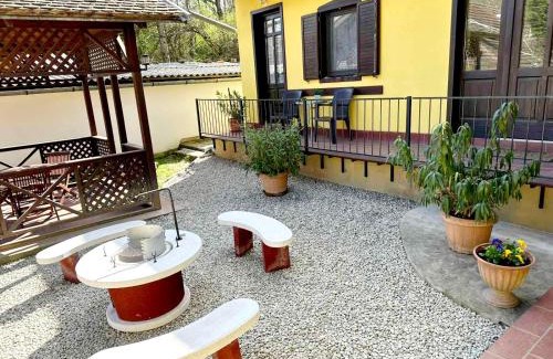 Szalka House | Forrás Vendégház
