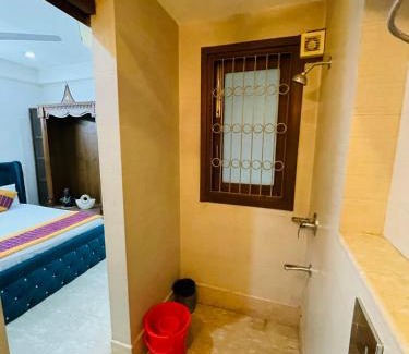 Saket Apartment | Fortune Home Service Apartment 4Bhk,J191 Saket