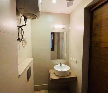 Saket Apartment | Fortune Home Service Apartment 4Bhk,J191 Saket