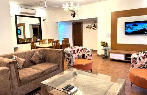 Saket Apartment | Fortune Home Service Apartment 2Bhk ,E28 Saket 1A
