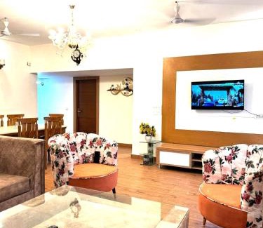 Saket Apartment | Fortune Home Service Apartment 2Bhk ,E28 Saket 1A