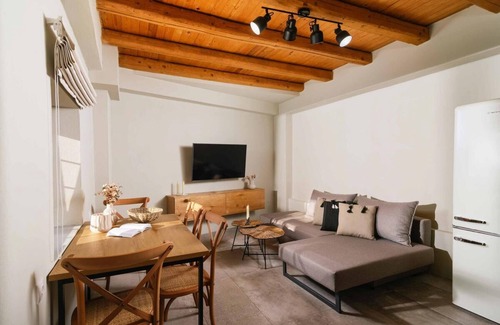 Pombia Apartment | Fos Apartment in South Crete