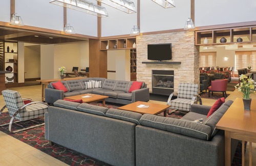 Cambridge Hotel | Four Points by Sheraton Cambridge Kitchener, Ontario