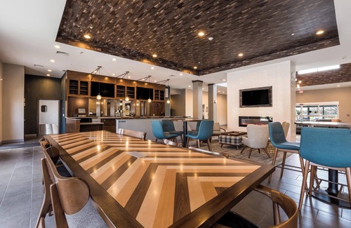 Simonton Lake Hotel | Four Points by Sheraton Elkhart