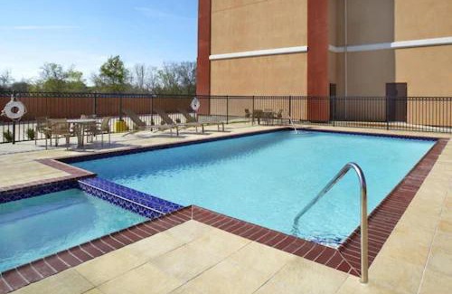 Southeast Houston Hotel | Four Points by Sheraton Houston Hobby Airport