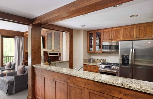 Teton Village Resort | Four Seasons Jackson Hole 3BR/3Bath Resort Residence August 13-19
