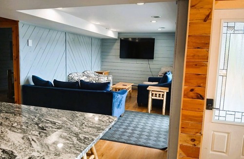 Old Forge Cabin | Fourth Lake Getaway Lodges ~ Sunnyside Lodge