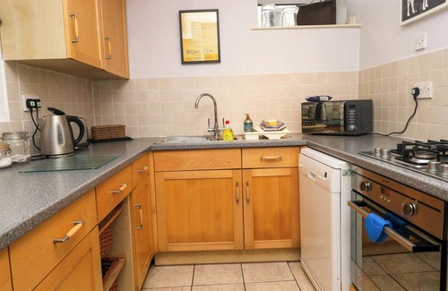 Staveley Cottage | FOX BARN, pet friendly, character holiday cottage in Staveley