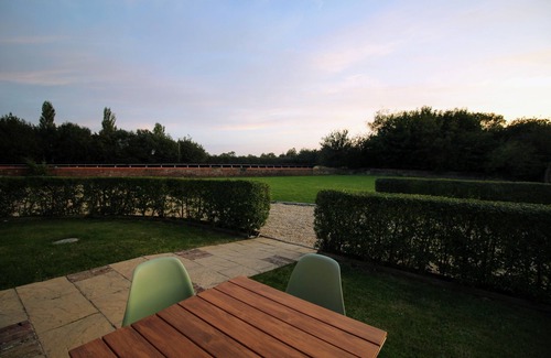 Louth Cottage | Fox Cottage, Covenham Holiday Cottages