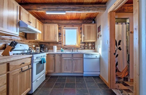 Fox Creek House | Fox Creek Cabin with Bunkhouse