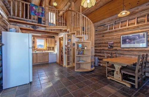Fox Creek House | Fox Creek Cabin with Bunkhouse