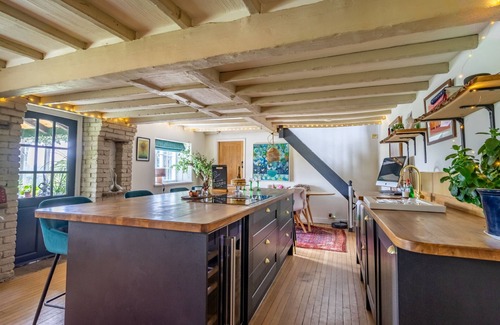 Gate Helmsley Cottage | Fox Farm - a premium stay that sleeps 8 guests in 3 bedrooms
