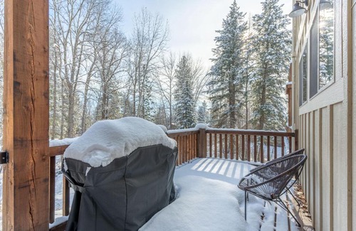 Columbia Falls House | Fox Trail