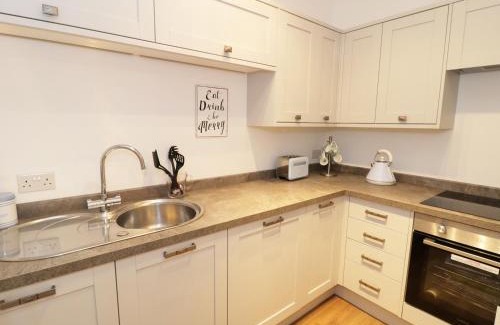 Thornton-Cleveleys House | Foxes Den