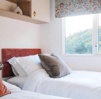 New Quay Ski Chalet | Foxglove Lodge