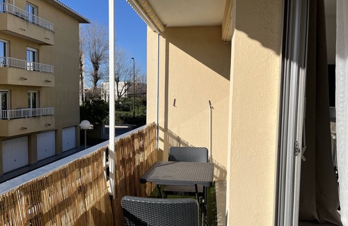 Frejus Plage Apartment | Fréjus Plage, studio 30m2, 4 people, air-conditioned, high-speed wifi, private parking, balcony